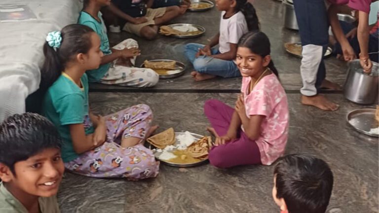 angadi-foundation-meal-support-children-vishwa-samagama-trust-2